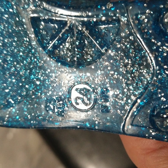 🆕 Girls Sparkle Sandals with Flower - Picture 6 of 6